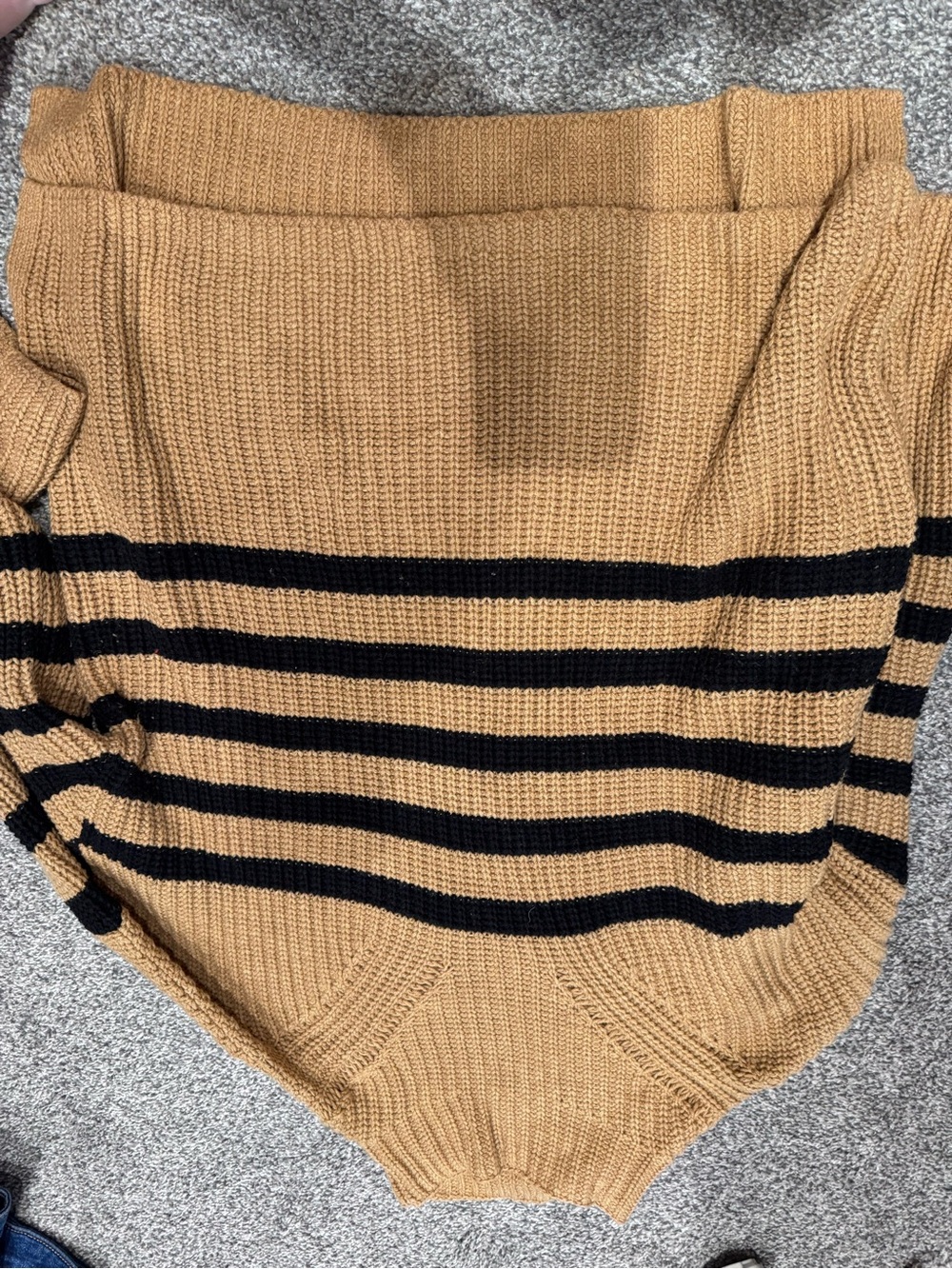 Women’s old navy sweater